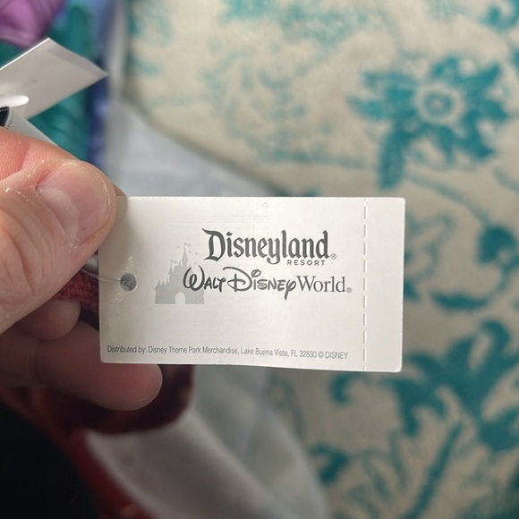 Disney Villains towel. Authentic park merch. New with tags - Picture 3 of 4